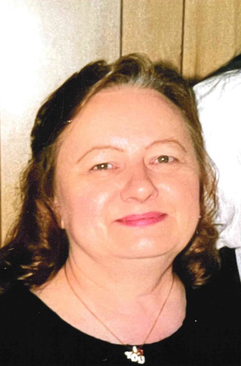Julien, Carolyn